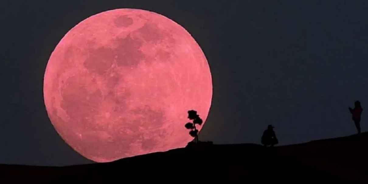 La Luna Rosa te sorprenderá esta noche