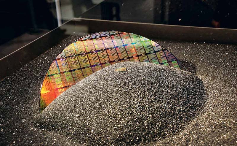 Transistor y chip: una relación crucial