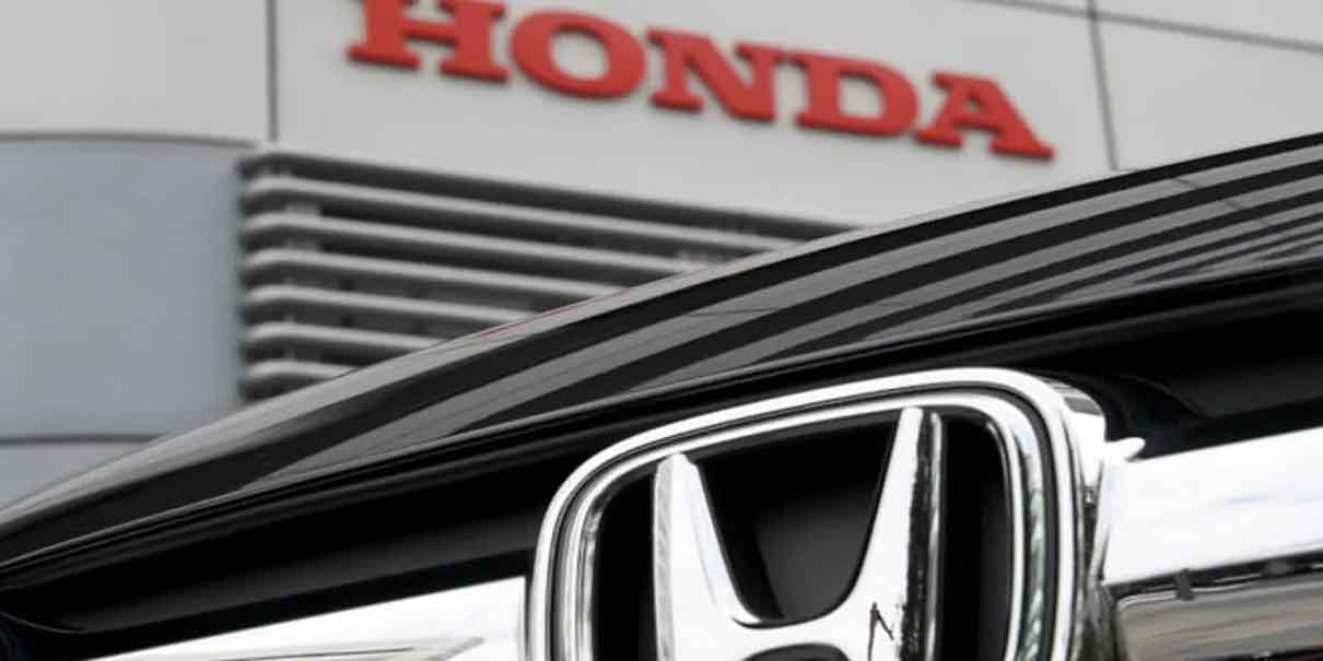 Trump fija aranceles del 25% a autos extranjeros, medida que podría afectar significativamente a México