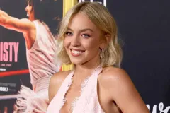 Sydney Sweeney deslumbra en Los Ángeles con un vestido durante la premiere de Christy