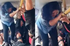 VIDEO. Cobradora peruana se viraliza al pasar por encima de pasajeros para cobrar 
