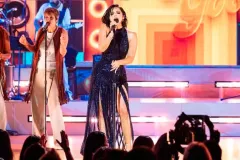 Ángela Aguilar rompe esquemas en los Grammys Celebration of Latin Music 2025, se volvió rockera 
