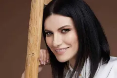 Laura Pausini alista el estreno de su nuevo álbum “Yo Canto 2”