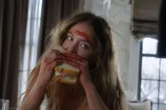 En el cine thriller intenso en La Empleada y terror escalofriante con Primate