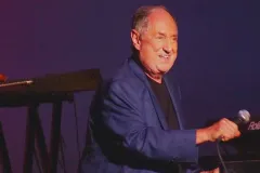 Muere Neil Sedaka a los 86 años: adiós a la leyenda de “Oh! Carol”