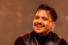 VIDEO. No es IA. Es Christian Nodal sin tatuajes en el rostro; así luce