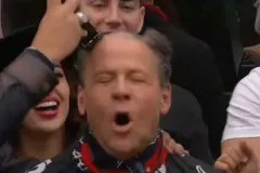 Adame sin filtro… ni cabello: así luce tras su cambio radical