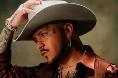 “Bandera Blanca”: el nuevo disco de Christian Nodal ya está disponible