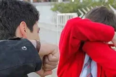  De reto viral a violencia real: crecen las peleas entre estudiantes
