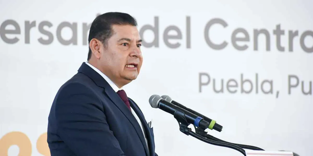 No, a negocios leoninos: AA