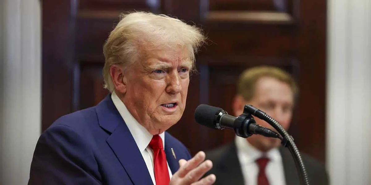 Trump anuncia aranceles del 25% a importaciones de auto, semiconductores y fármacos