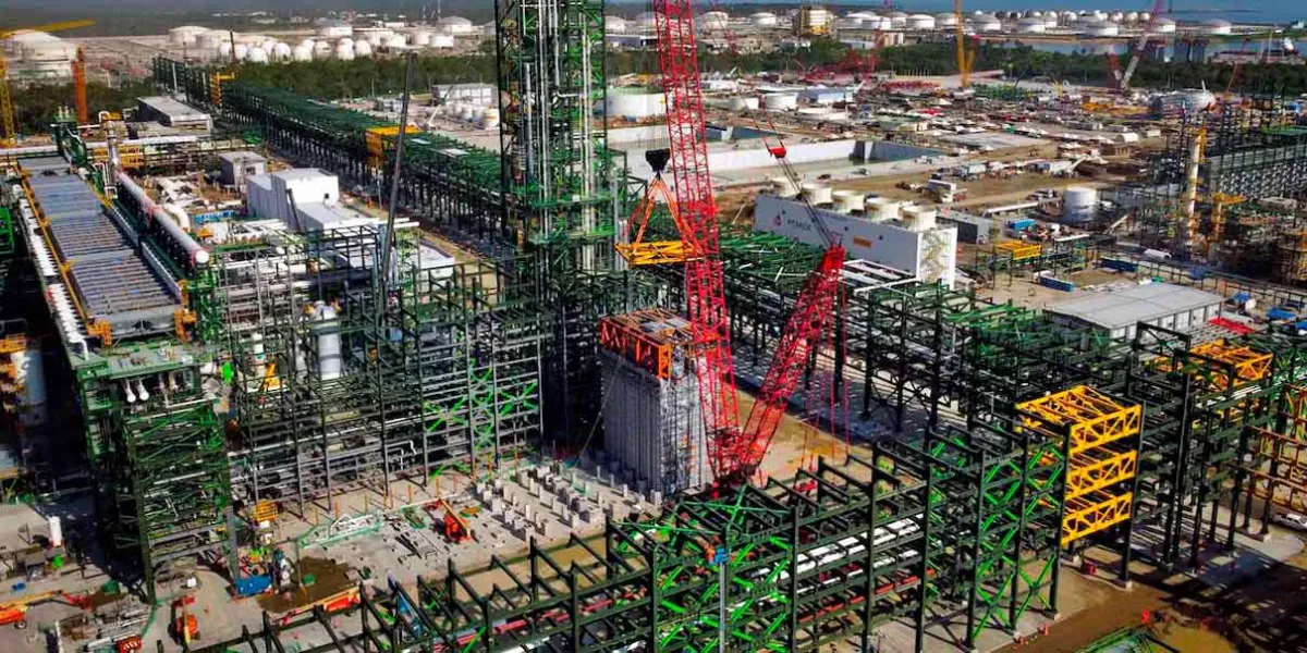 México dejará de exportar petróleo cuando refinería Dos Bocas opere a su máxima capacidad: Sheinbaum 