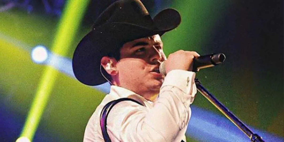 Alfredo Olivas lanza su nuevo álbum “V1V0”