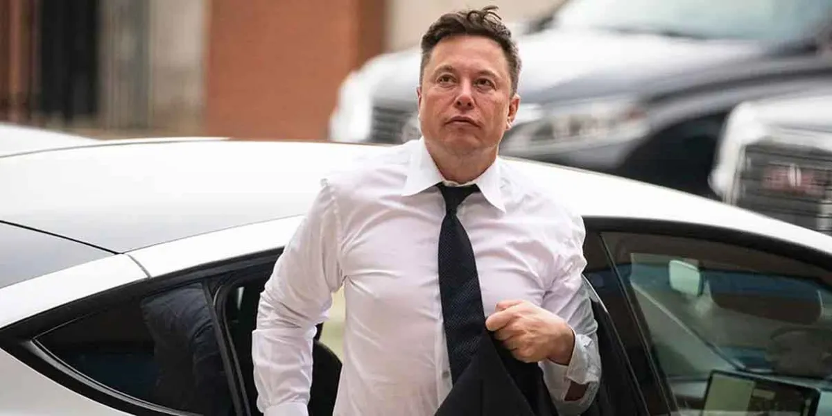 Elon Musk denuncia ciberataque masivo contra X
