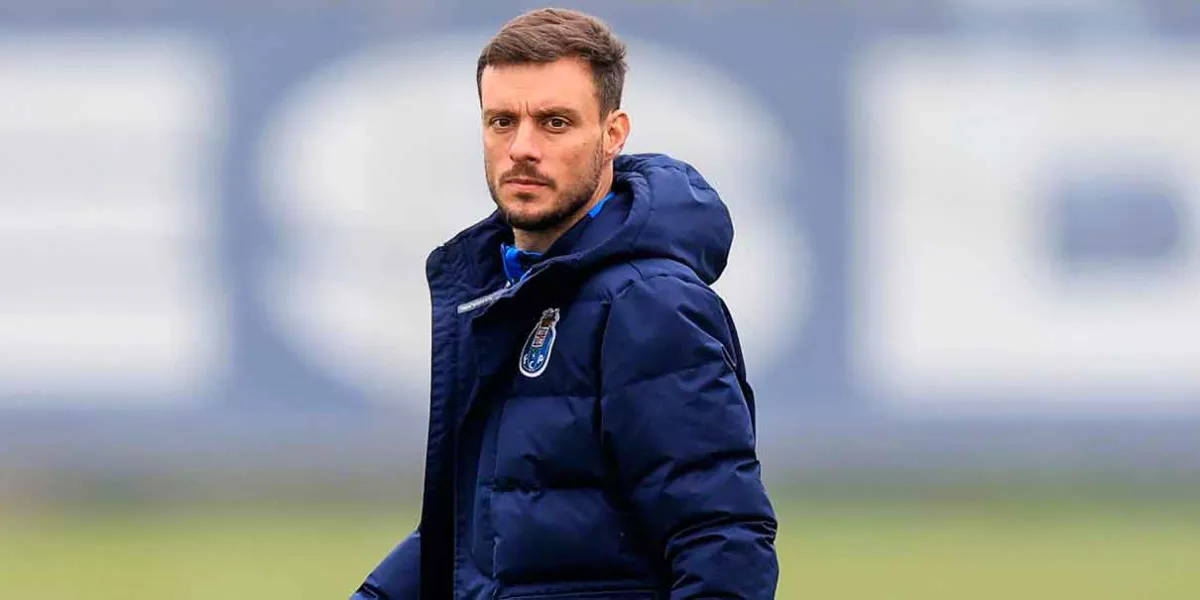 Se acabó el romance entre Anselmi y Porto. La afición pide que se valla 