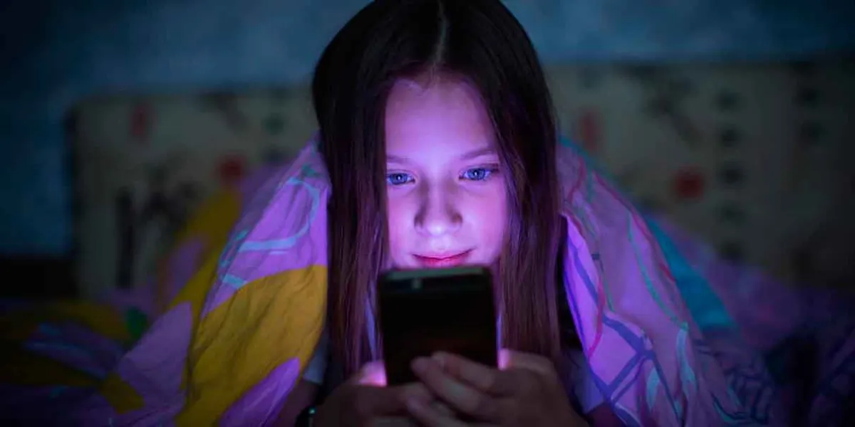 ¿Es tu smartphone un parásito? Científicos advierten que podría estar evolucionando en tu contra