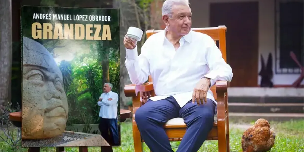 AMLO presenta su libro 'Grandeza' y pide a la nación respaldar a Sheinbaum