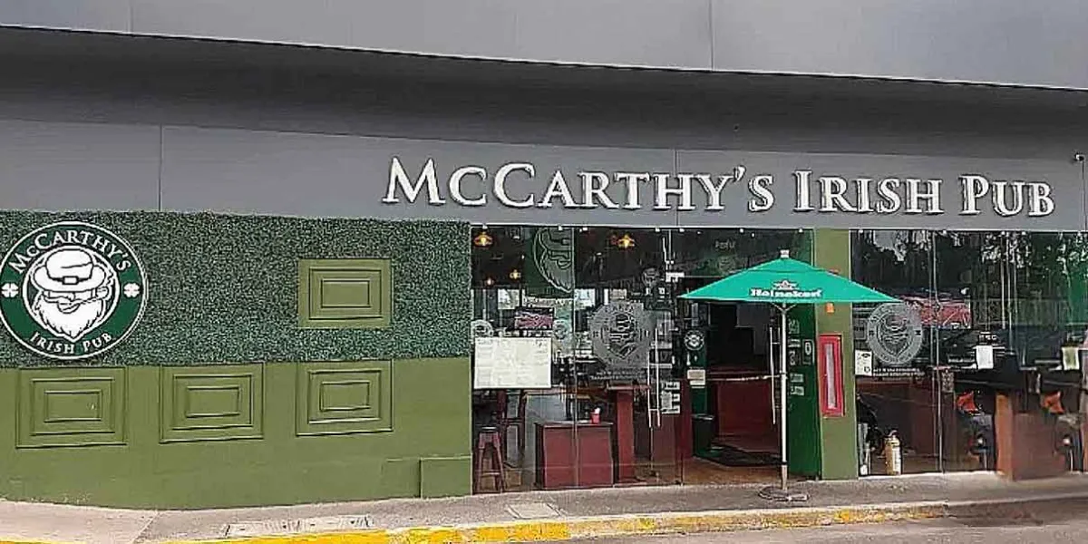 McCarthy’s resiste a la delincuencia tras saqueo en Plaza Vía Amalucan