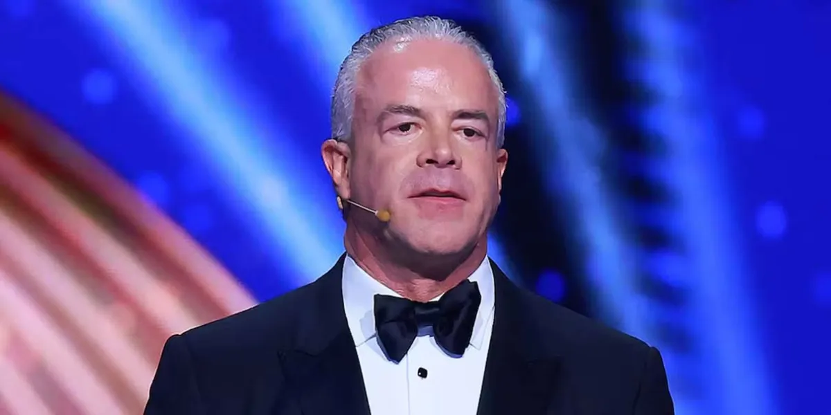 Sheinbaum exige a la FGR aclarar si investiga al dueño de Miss Universo