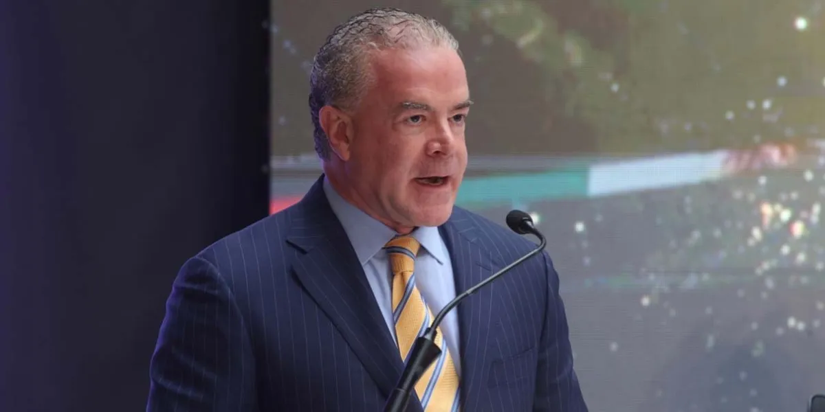 UIF va contra Raúl Rocha Cantú: bloquea cuentas del copropietario de Miss Universo