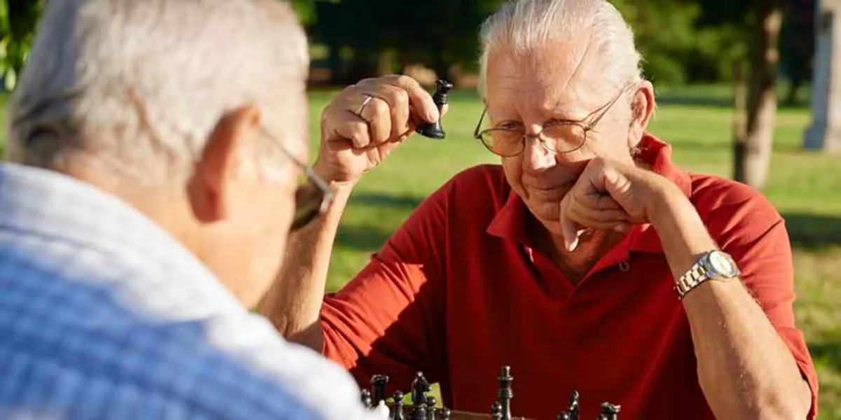 Genética de los “superancianos” revela claves para frenar el Alzheimer
