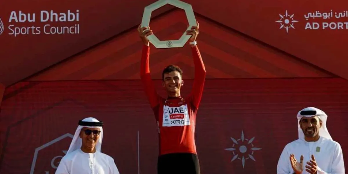 Isaac del Toro hace historia: primer mexicano campeón de un tour por etapas World Tour