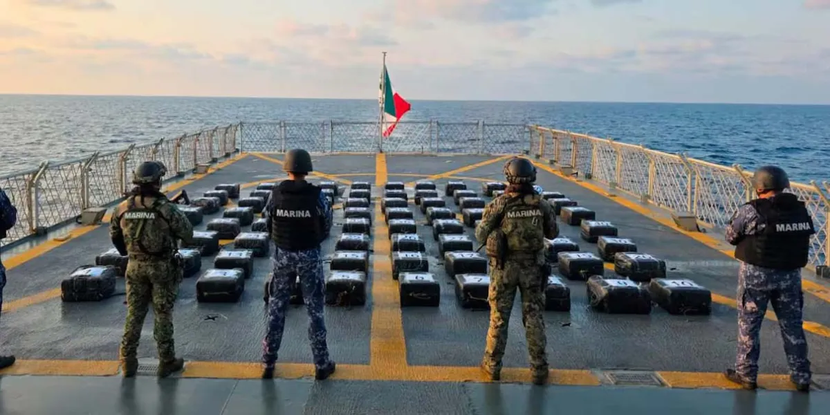 Aseguran dos toneladas de cocaína en Acapulco en operación marítima