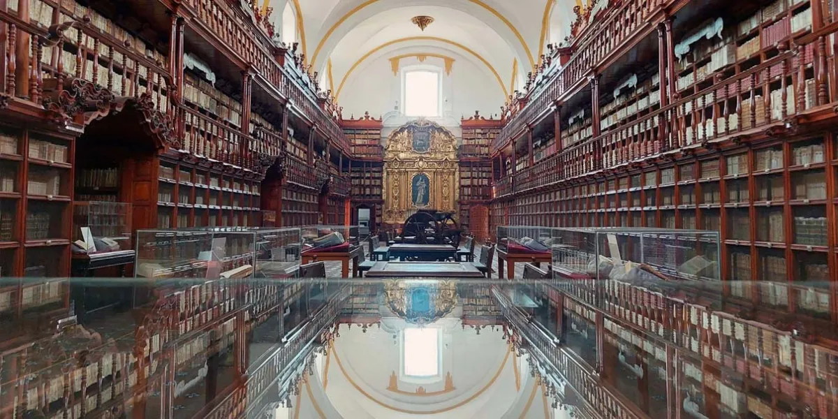 Biblioteca Palafoxiana: un tesoro histórico y cultural que debes visitar en Puebla