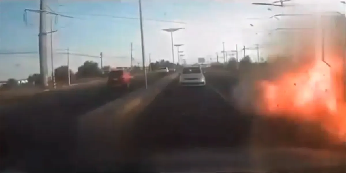 Dos muertos tras explosión de vehículo en la México-Pachuca, cerca del AIFA 