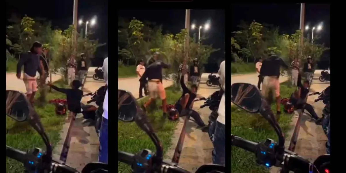 VIDEO. Joven sufre accidente en moto y es reprendido por su padre a cinturonazos frente a sus amigos