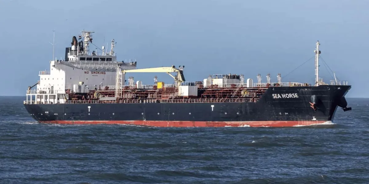 Petrolero ruso llega a Cuba con aval de Trump en medio del bloqueo de EE.UU