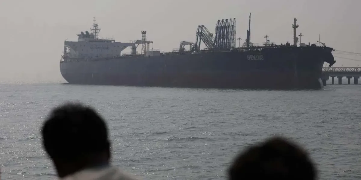 Irán vuelve a cerrar el estrecho de Ormuz y exige a Trump levantar su bloqueo