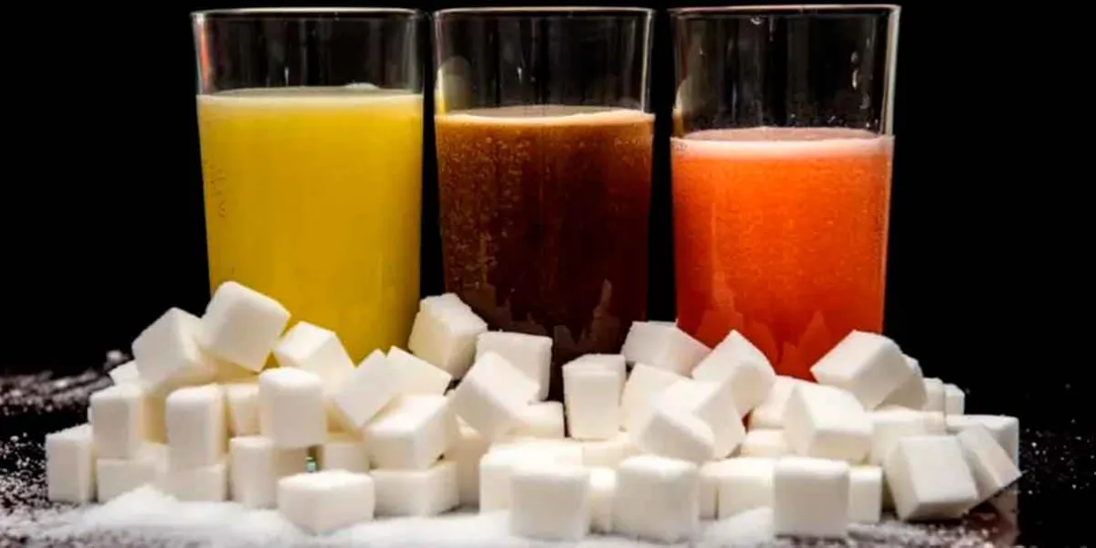 Jugo de naranja 100 % podría ser menos agresivo para la glucosa que refrescos