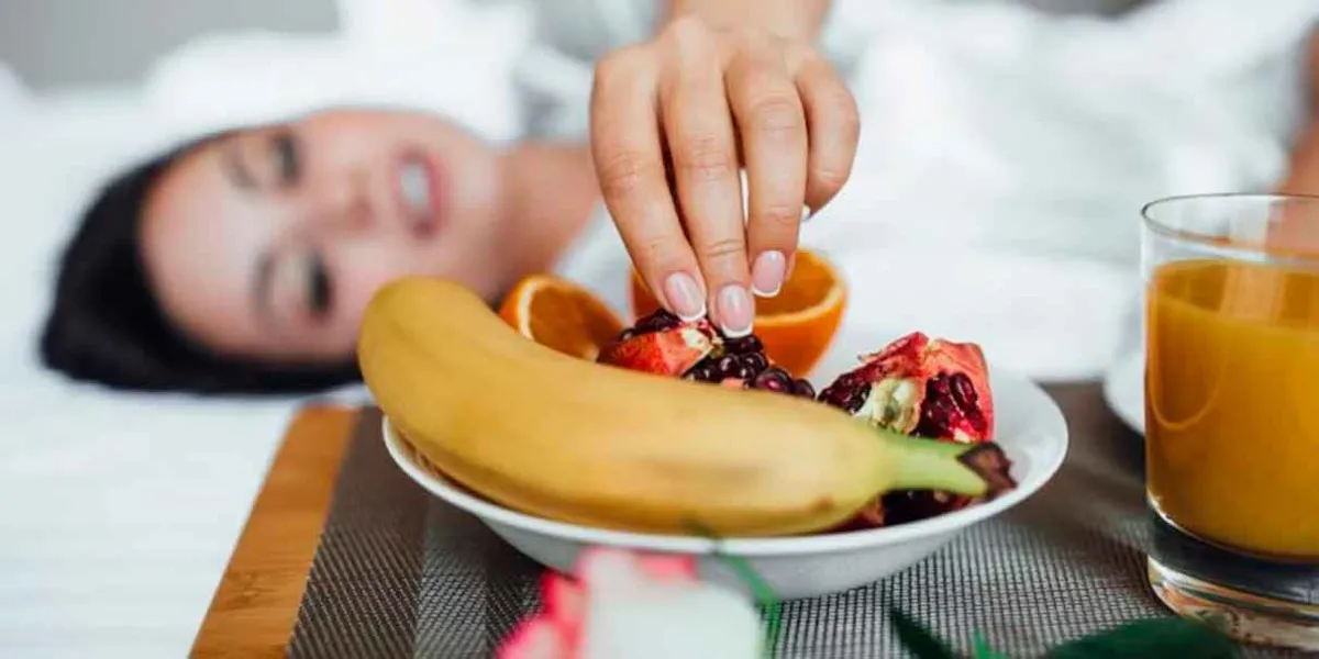 ¿No puedes dormir? Estas frutas podrían ayudarte a descansar mejor