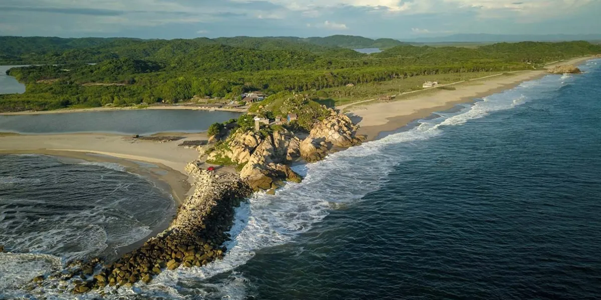 Lagunas de Chacahua, Oaxaca: el paraíso natural donde el mar y la selva se encuentran