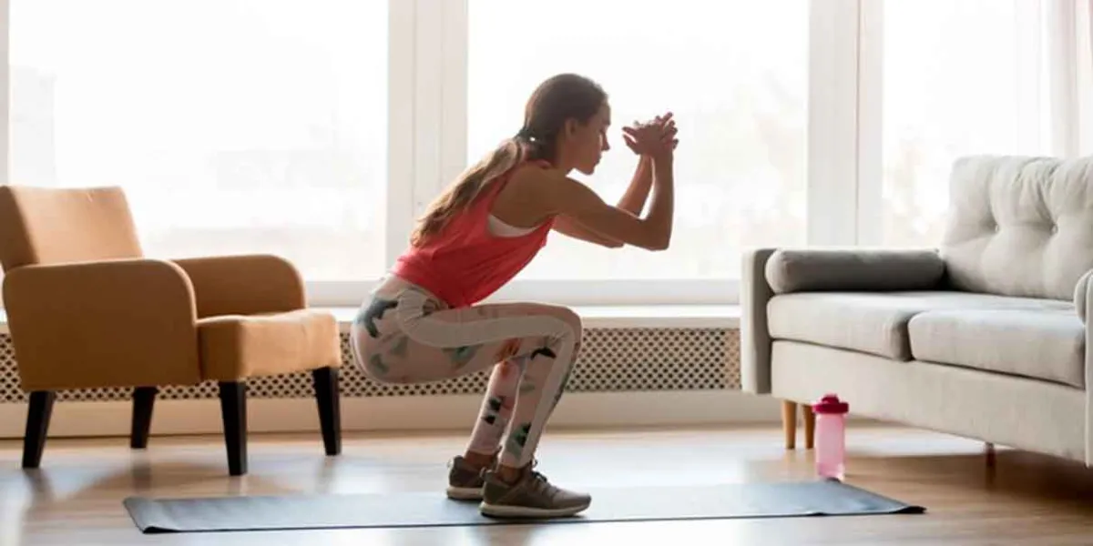 10 sentadillas cada hora podrían mejorar tu salud más de lo que imaginas