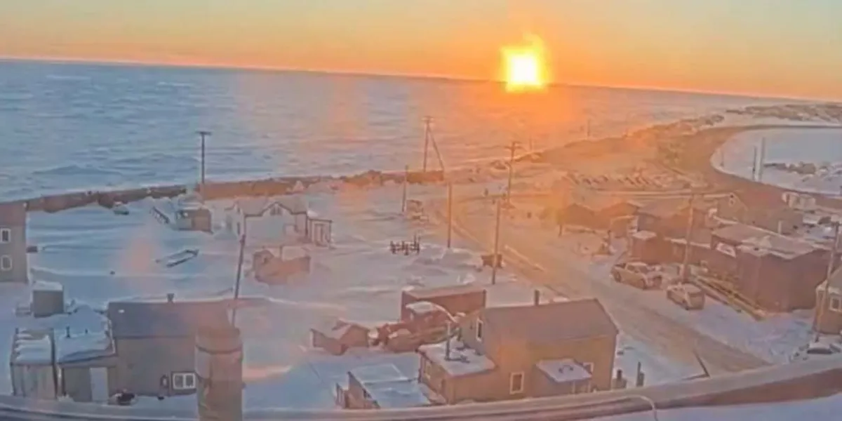 ¿Te imaginas vivir con sol todo el día 84 días? Así es el sol de medianoche en Alaska