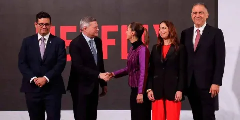Claudia Sheinbaum y Netflix anuncian inversión millonaria en México