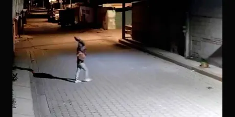 Un factor determinante en su liberación fue que la dueña de "Huesitos" presentó la denuncia ante la Fiscalía General del Estado 18 horas después de la agresión