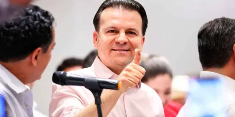 Escalada de violencia en el Cártel de Sinaloa: Los Chapitos amenazan al gobernador de Durango  La disputa interna dentro del Cártel de Sinaloa ha alcanzado niveles alarmantes, llegando a involucrar a figuras políticas de alto perfil. En esta ocasión, la f