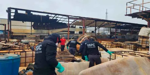 FGR incinera millones de pastillas de fentanilo y desmantela narcolaboratorio en Nuevo León