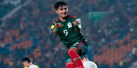 Stephano Carrillo delantero de Santos se va al Feyenoord