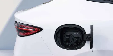 BYD garantiza carga de tu auto eléctrico en 5 minutos con nuevo sistema 