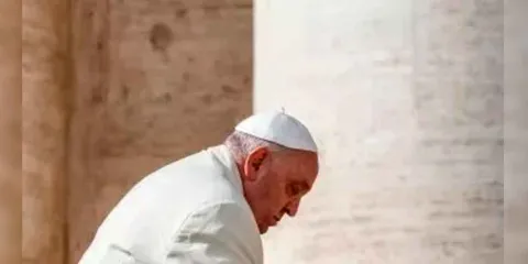 El papa Francisco enfrenta nuevos episodios de insuficiencia respiratoria