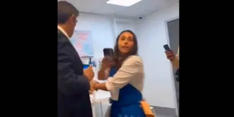 VIDEO. Escándalo en Churrería El Moro: denuncian acoso laboral en sucursal de Coapa