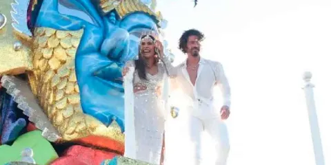 VIDEO. Galilea Montijo sufre tremendo resbalón en el Carnaval de Mazatlán