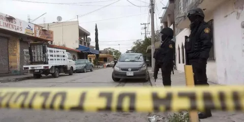 VIDEO. Golpean e intentan linchar a RATA que asalto a una mujer en Ecatepec