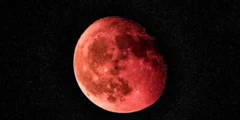 Una Luna roja iluminará el cielo de México este jueves 