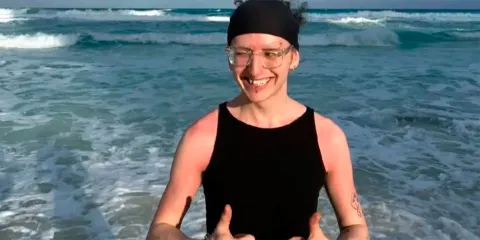 Hallan cuerpo del turista que murió como héroe en Playa Chac Mool, Cancún