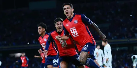 Cruz Azul se impone a León con una remontada espectacular